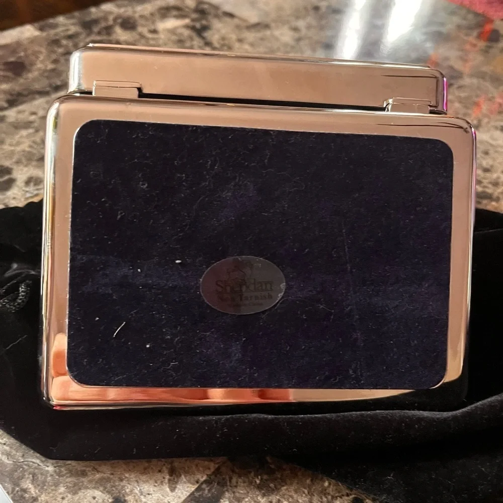 Hacienda silver plated non tarnished jewelry box by Sharidan company